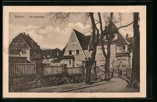 AK Mainz, Strasse am Frankenhag mit Anwohnern