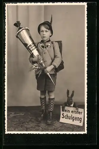 Foto-AK Junge mit Schultüte zum Schulanfang