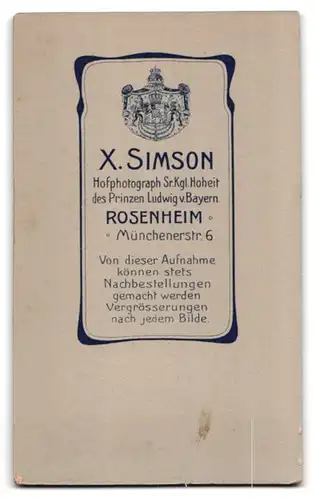 Fotografie X. Simson, Rosenheim, Münchenerstr. 6, Hübsche Dame mit Halskette