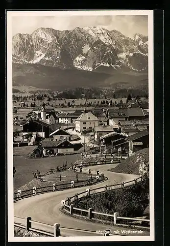 AK Wallgau, Ortsansicht mit Landstrasse und Wetterstein