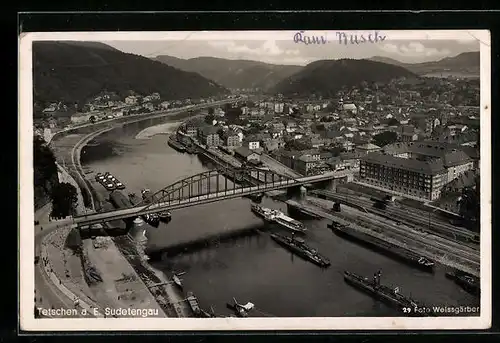 AK Tetschen a. E., Brücke mit Dampfern