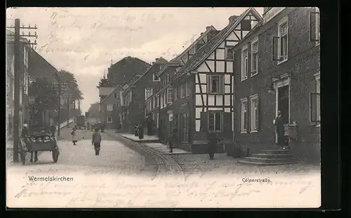AK Wermelskirchen, Cölnerstrasse mit Milchwagen und Passsanten