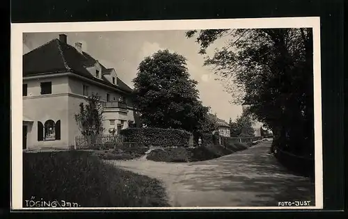 AK Töging a. Inn, Strassenpartie mit Häuseransichten