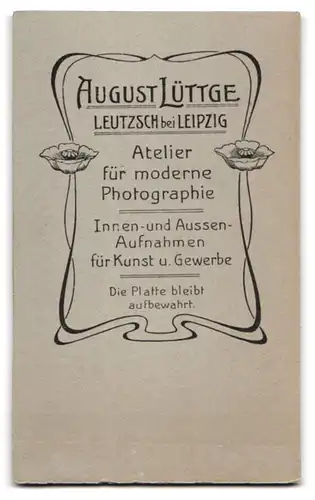 Fotografie A. Lüttge, Leutzsch, Hauptstr. 34, Mutterglück, junge Mutter mit Baby im Taufkleid