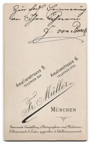 Fotografie Fr. Müller, München, Amalienstr. 6 u. 9, Bürgerliche Dame mit Brille