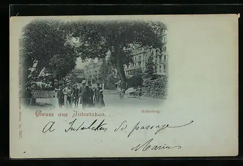Mondschein-AK Interlaken, Höheweg mit Spaziergängergruppe