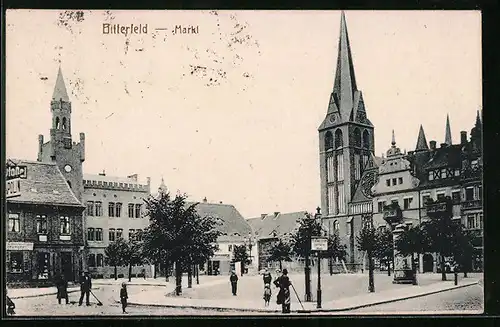 AK Bitterfeld, Markt mit Kirche