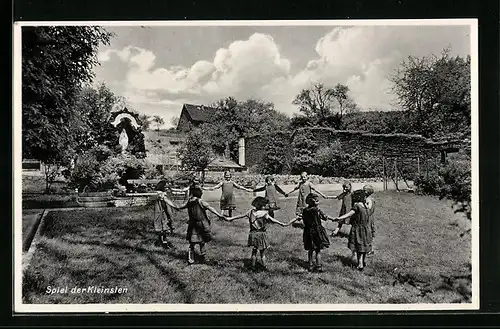 AK Neustadt i. Odenwald, St. Marienhaus, Spiel der Kleinsten