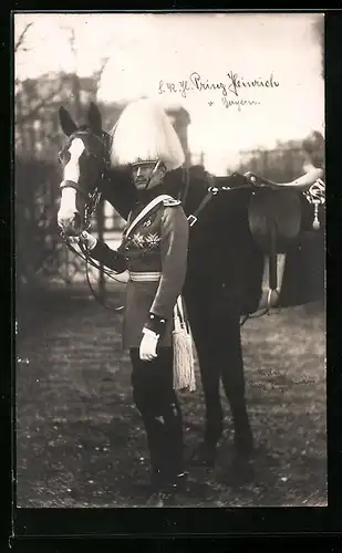 AK Prinz Heinrich von Bayern in Uniform mit seinem Pferd