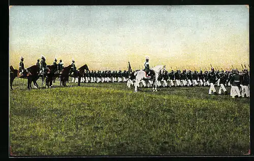 AK Soldaten der Infanterie im Marsch