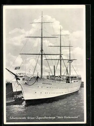AK Segelschiff Schwimmende Gross-Jugendherberge Hein Godenwind, 