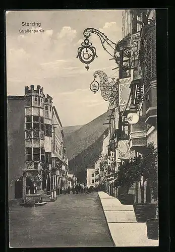 AK Sterzing, Strassenpartie mit Brunnen