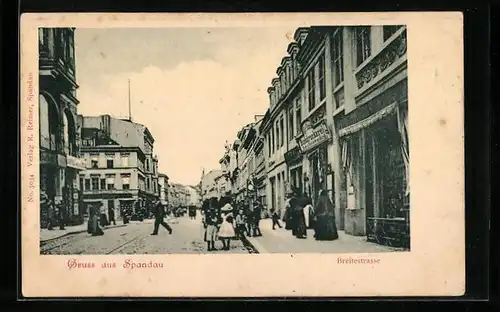 AK Berlin-Spandau, Breitestrasse mit Passanten