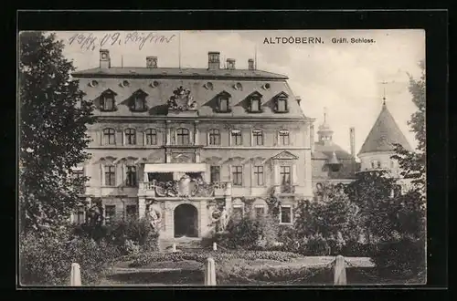 AK Altdöbern, Gräfliches Schloss mit Vorgarten