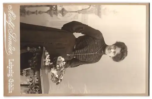 Fotografie Adolf Sander, Leipzig, Ansicht Leipzig-Gohlis, Foto-Atelier Gohliserstrasse 53, Rückseitig Damen Portrait