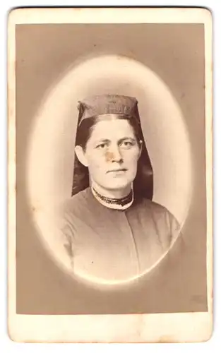Fotografie H. Dehn, Reutlingen, Portrait Geistliche - Ordensschwester