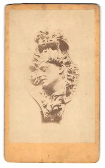 24 Fotografien A. Mensel, Berlin, Ansicht Berlin, 23 Köpfe sterbender Krieger von Andreas Schlüter im Zeughaus Innenhof 10