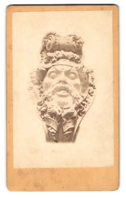 24 Fotografien A. Mensel, Berlin, Ansicht Berlin, 23 Köpfe sterbender Krieger von Andreas Schlüter im Zeughaus Innenhof 11