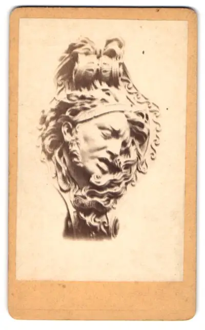 24 Fotografien A. Mensel, Berlin, Ansicht Berlin, 23 Köpfe sterbender Krieger von Andreas Schlüter im Zeughaus Innenhof 3