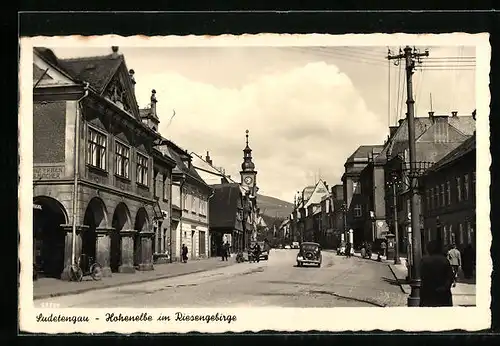 AK Hohenelbe im Riesengebirge, Strassenpartie im Stadtkern