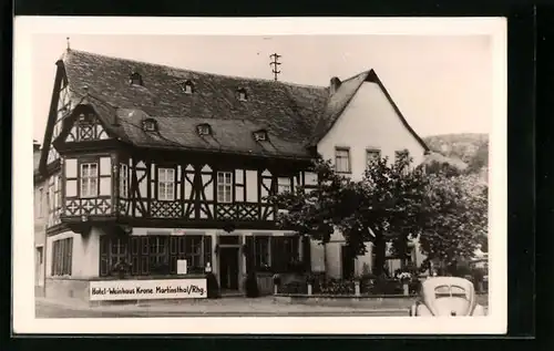 AK Martinsthal i. Rhg., Hotel-Weinhaus mit Auto