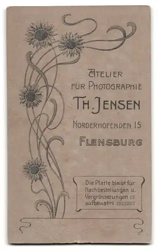 Fotografie Th. Jensen, Flensburg, Norderhofenden 15, Bürgerliche Dame mit jungem Mädchen