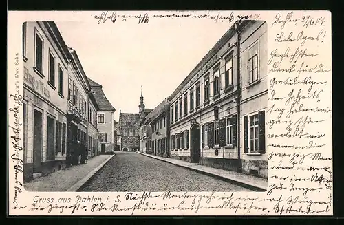 AK Dahlen i. S., Strassenpartie mit Blick auf Türmchengebäude