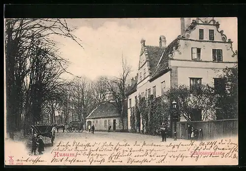 AK Husum, Schlossstrasse mit grossem Haus