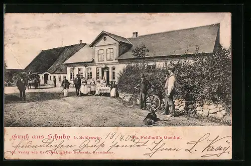 AK Schuby bei Schleswig, Th. Feldhoffs Gasthof mit Strasse und Passanten
