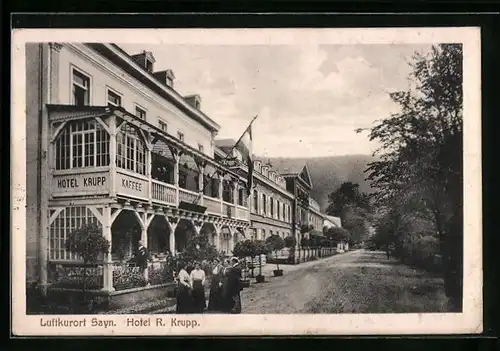 AK Sayn bei Bendorf, Hotel R. Krupp mit Strasse