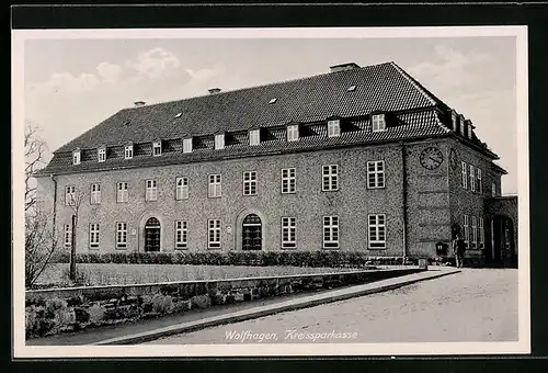 AK Wolfhagen, Kreissparkasse mit Strasse