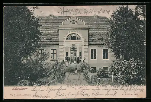 AK Lübtheen, Blick auf ein Gebäude