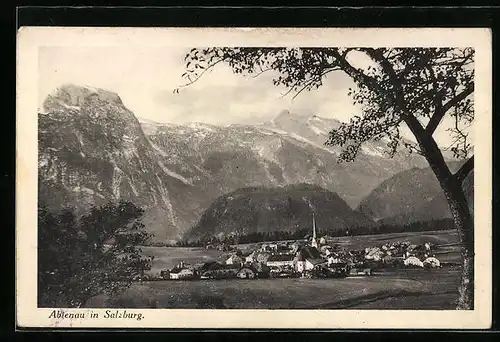 AK Abtenau in Salzburg, Generalansicht mit Gebirgspanorama