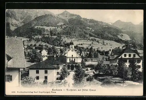 AK Sachseln, Dorfplatz mit dem Hotel Kreuz