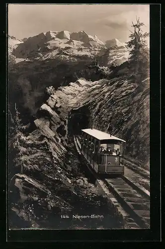 AK Niesen-Kulm, Niesen-Bahn am Tunnel