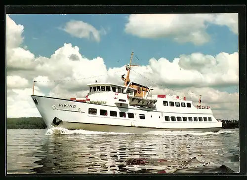 AK Seebäderschiff MS Viking in Fahrt