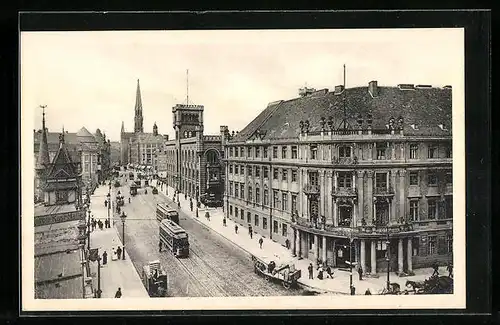 AK Berlin, Mühlendamm mit Sparkasse, Petrikirche und Strassenbahnen