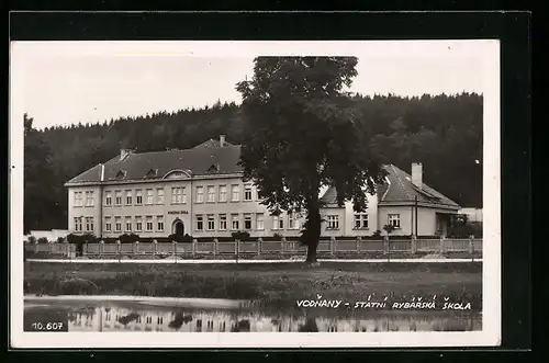 AK Vodnany, Statni rybarska skola