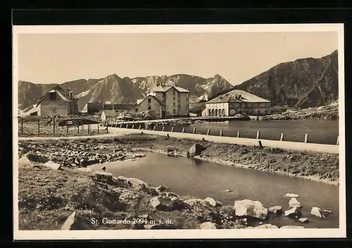 AK St. Gottardo, Blick auf Ort und Gewässer