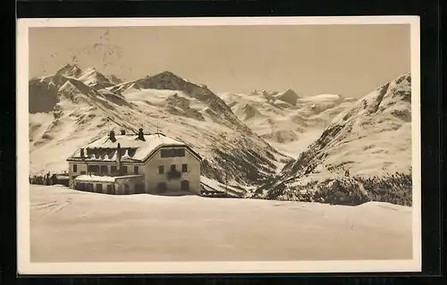 AK Muottas-Muraigl, Hotel Muottas-Muraigl mit Blick ins Rosegtal und auf die Berninagrupp