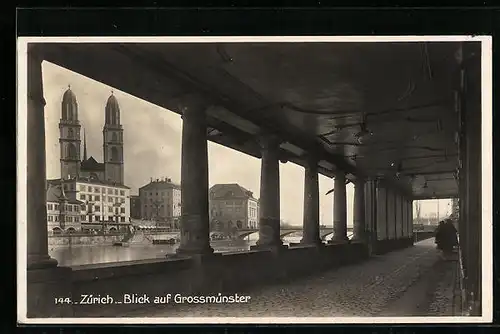 AK Zürich, Blick auf Grossmünster