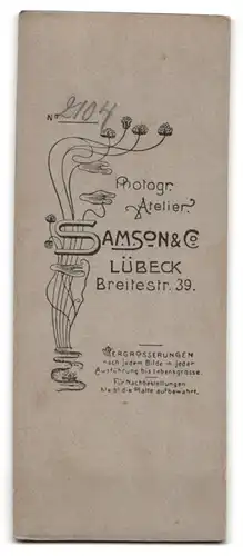 Fotografie Samson & Co., Lübeck, Breitestr. 39, Bürgerliche Dame im Kleid