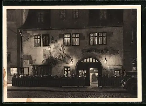 AK Saalfeld, Gasthaus Das Loch am Abend