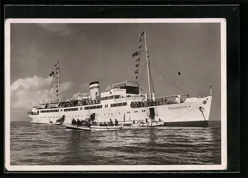 AK Passagierschiff MS Königin Luise mit Beibooten