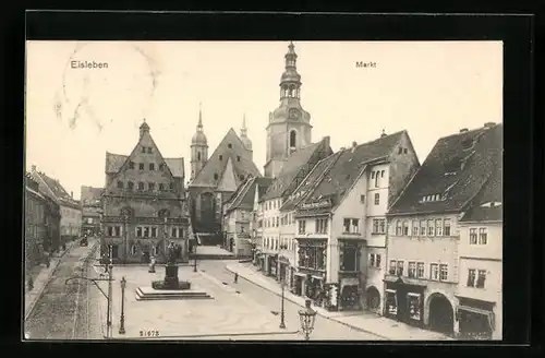 AK Eisleben, Markt mit Geschäften und Denkmal