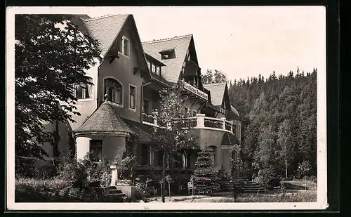 AK Krummenhennersdorf, Kirchliches Bundeshaus