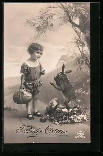AK Kleines Kind mit Osterhasen