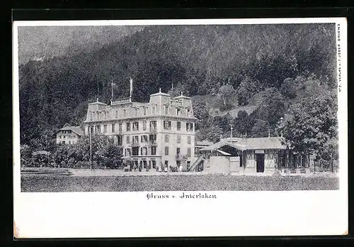 AK Interlaken, Grosses Gebäude am Hang