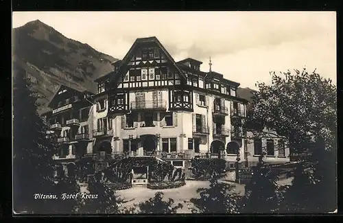 AK Vitznau, Hotel Kreuz mit Anlagen