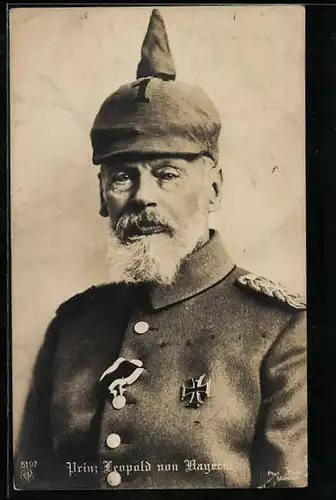 AK Prinz Leopold von Bayern mit Pickelhaube